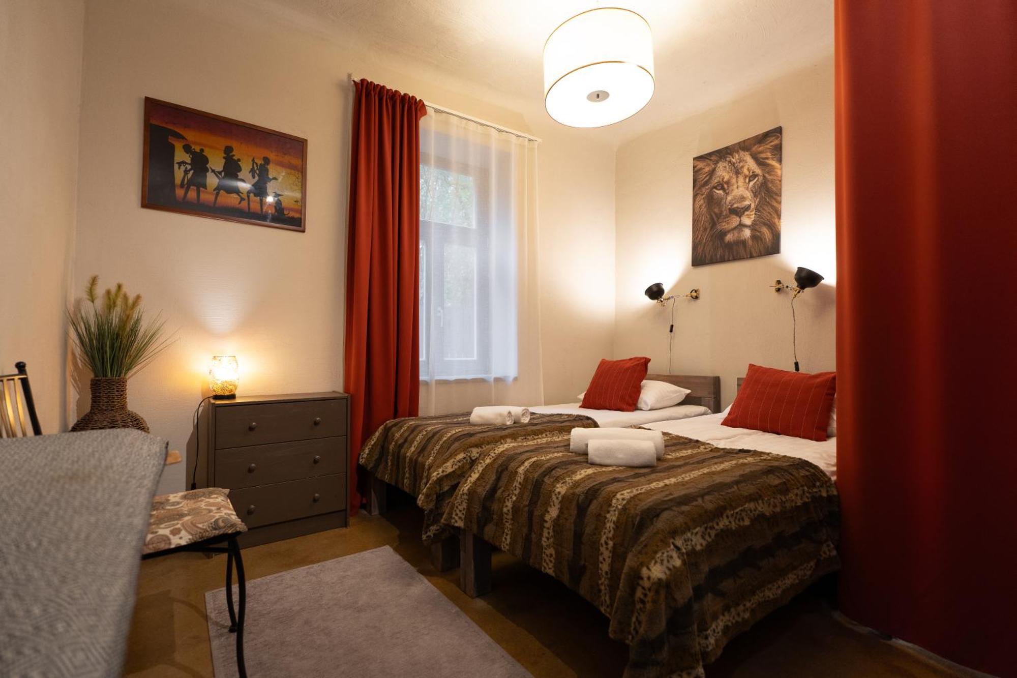 Two Wheels Hotell Riga